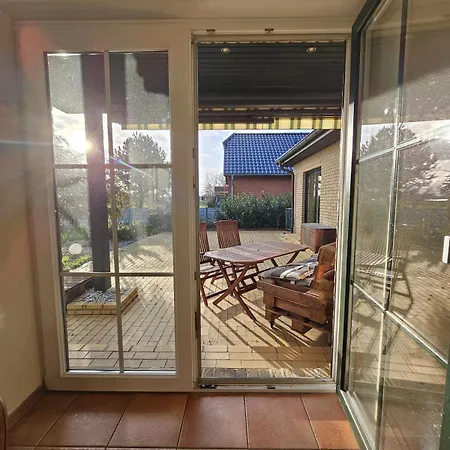 Grosses In Traumhafter Lage Mit Seeblick - Erholung Garantiert * Ummanz