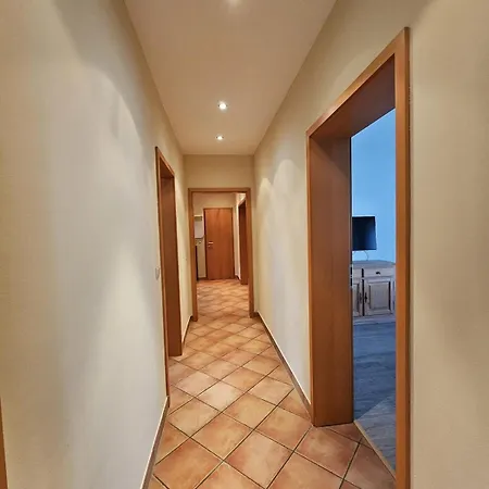 Grosses In Traumhafter Lage Mit Seeblick - Erholung Garantiert Hébergement de vacances Ummanz