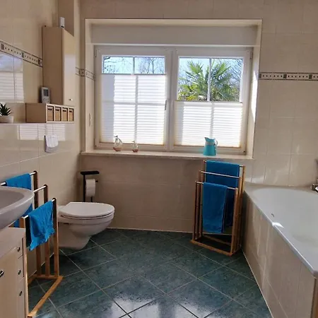 Grosses In Traumhafter Lage Mit Seeblick - Erholung Garantiert Holiday home *